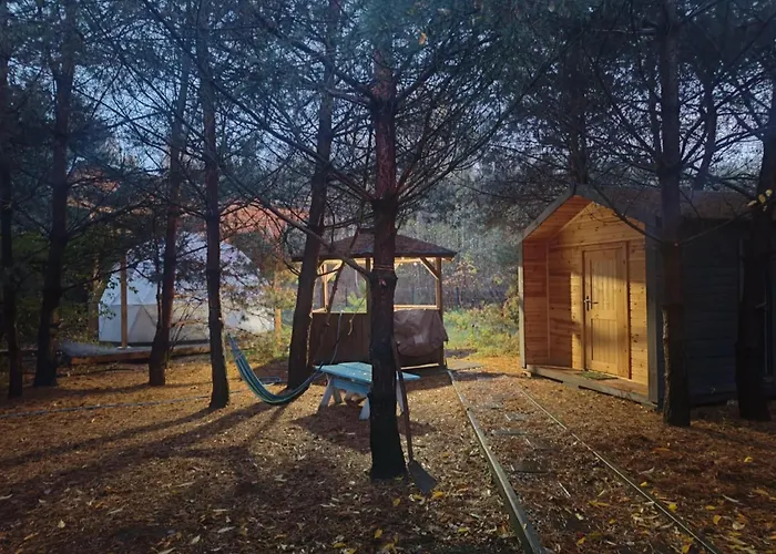 Campismo de Luxo Kopuly Glampingowe Radziejowice *